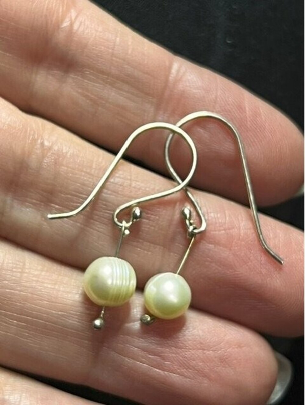 B7069 Sterling Silver Dangle Earrings 1" Drop Freshwater Pearl Creamy White